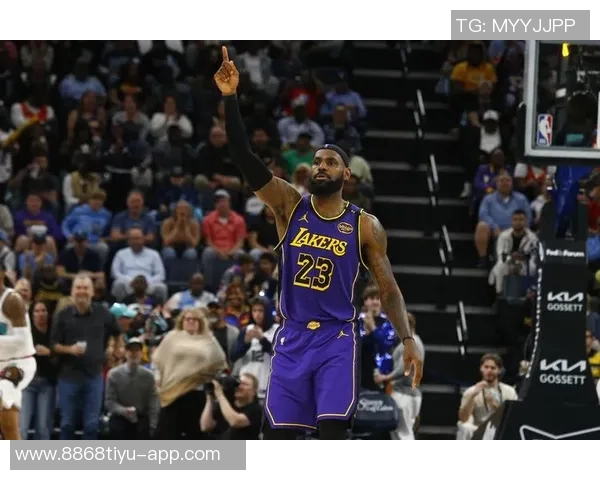 狄龙热爱湖人主场球迷的支持与热情感受到无尽的爱与动力