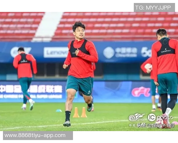 尹鸿博宣布明天将迎来最后一场中超比赛因伤选择退役