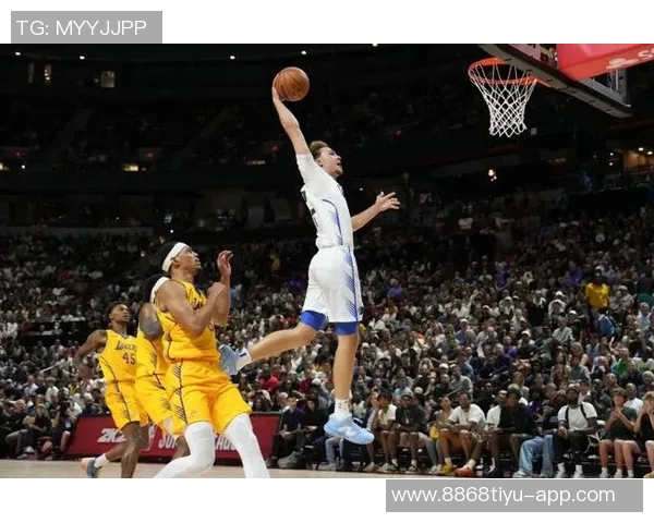 状元弗拉格表现不佳12投仅3中仅得10分7篮板6助攻2抢断1盖帽令人失望