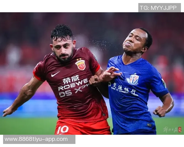 上海市足协热烈祝贺海港队在上海足球史上创造辉煌成就的壮丽篇章