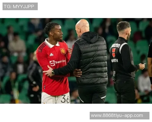 瑞士天空报道那不勒斯冬窗计划租借梅努以增加其出场机会